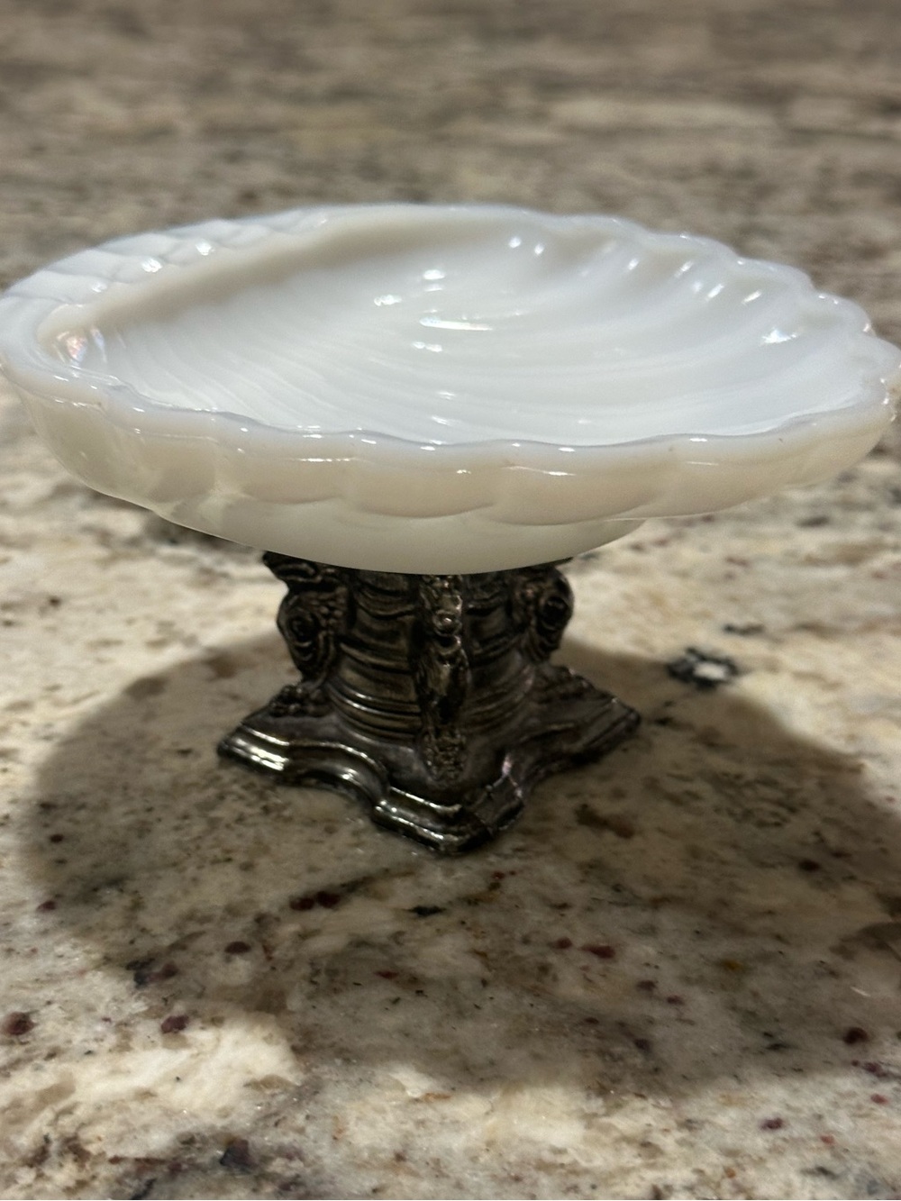 Vintage Bathroom Vanity Soap Dish Decorative Milk Glass White Metal Seashell